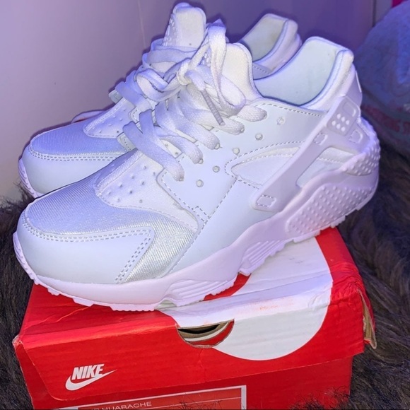 Nike Shoes - nike huarache shoes